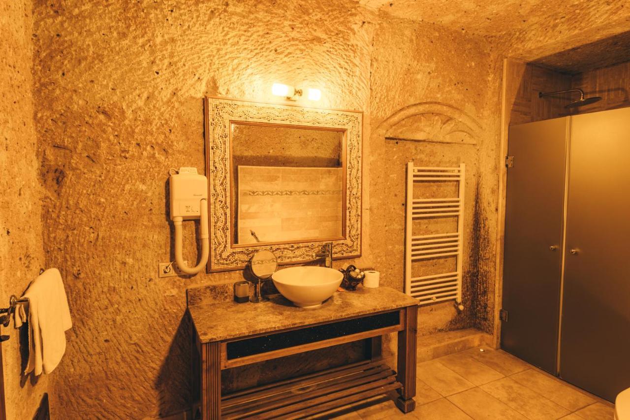 艾尔菲娜洞穴酒店 -特别类型 于尔居普 外观 照片